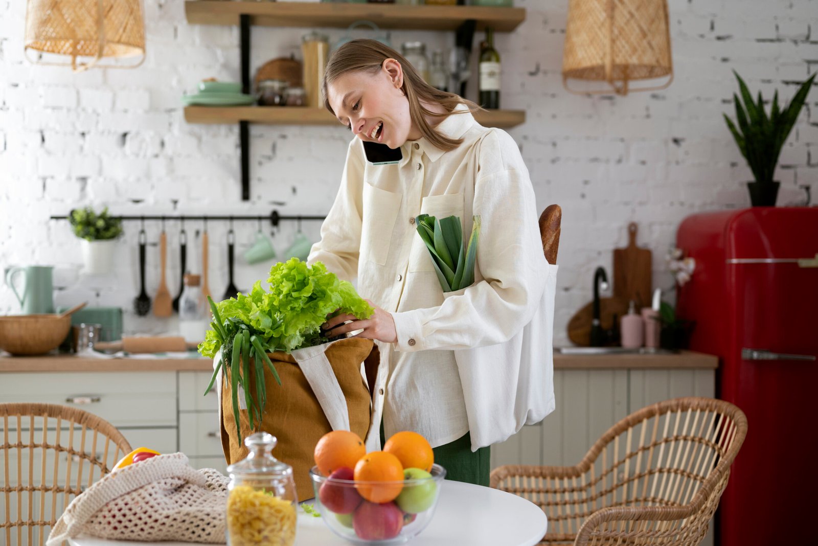 growing vegetables indoors